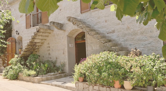 photo de l'entrée de la maison U Fragnu di Peruccio