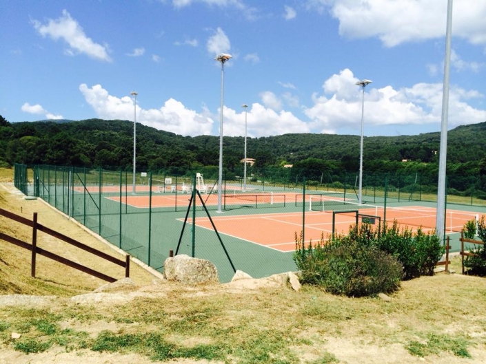 Vue des cours du Tennis Club Alta Rocca